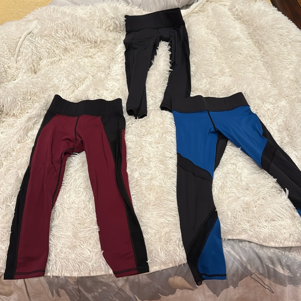 3 Michi leggings
Black xs/tp
Burgundy xs/tp
Blue s/p